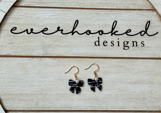 Small Bow Vintage Earrings-Black and White